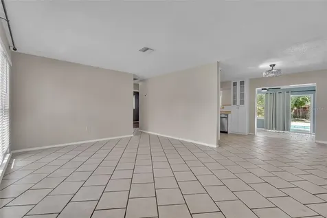 355 Mcarthur Avenue Sarasota FL 34243