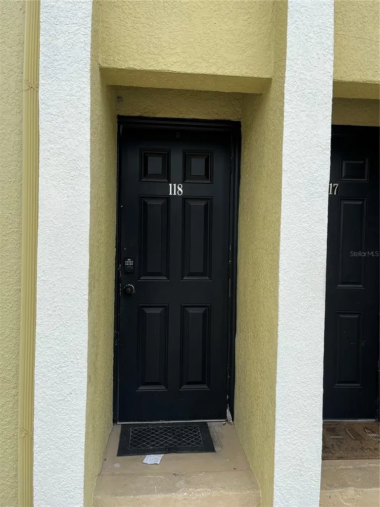 3206 W Azeele Street Tampa FL 33609