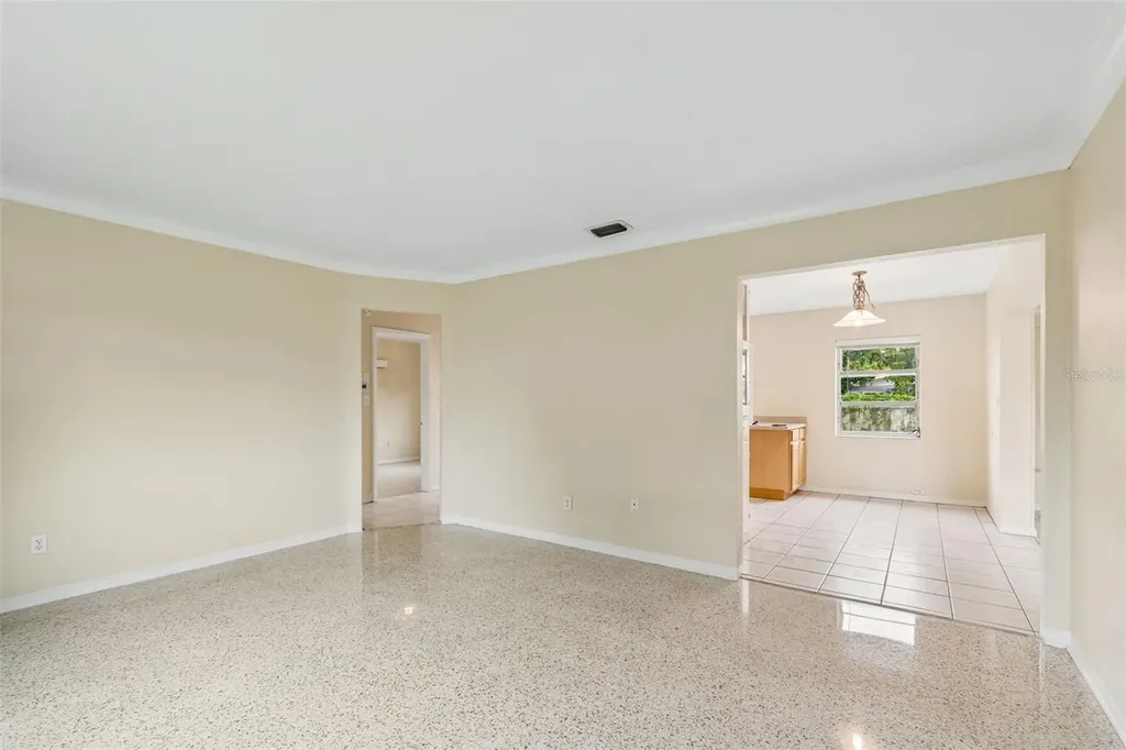 3664 29th Avenue N St Petersburg FL 33713