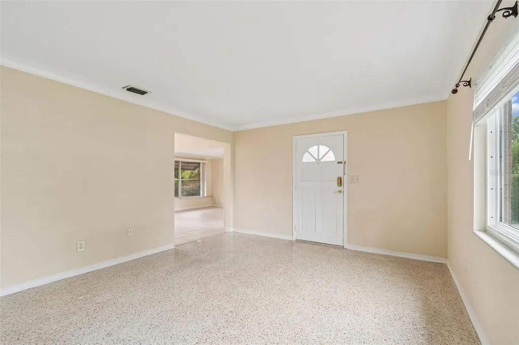 3664 29th Avenue N St Petersburg FL 33713