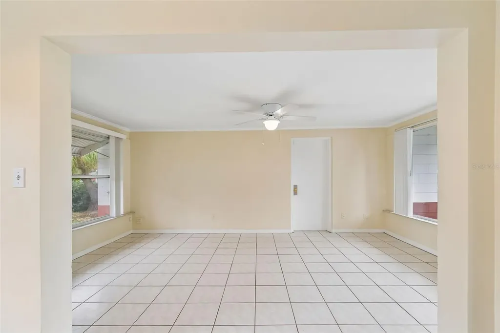3664 29th Avenue N St Petersburg FL 33713
