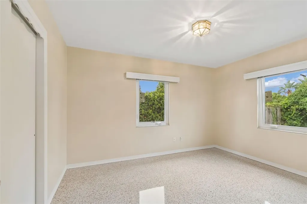3664 29th Avenue N St Petersburg FL 33713