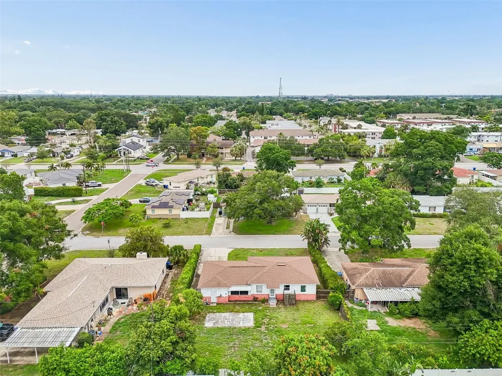 3664 29th Avenue N St Petersburg FL 33713
