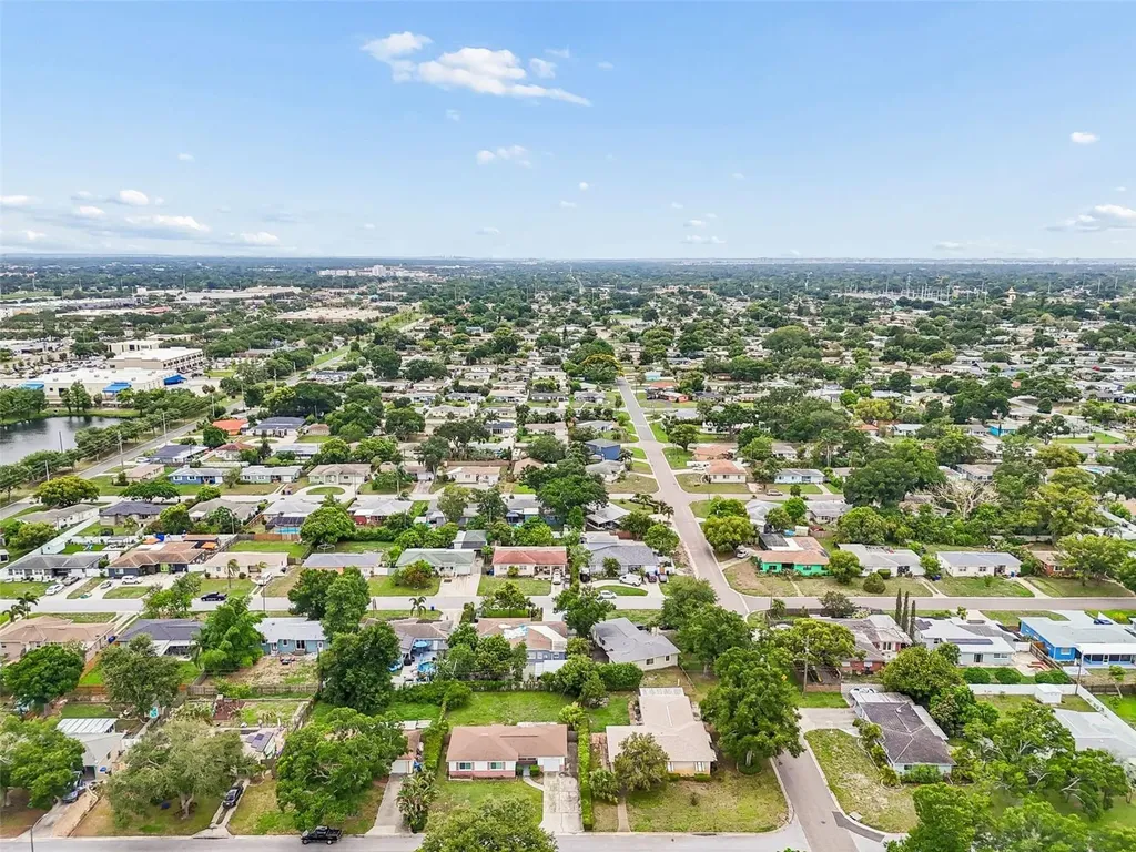 3664 29th Avenue N St Petersburg FL 33713