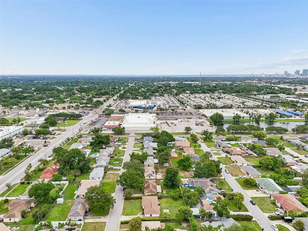 3664 29th Avenue N St Petersburg FL 33713