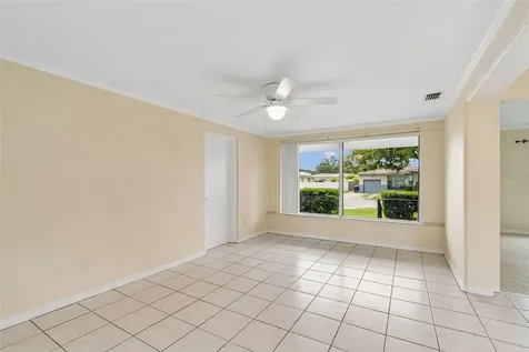 3664 29th Avenue N St Petersburg FL 33713