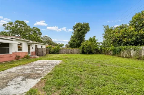 3664 29th Avenue N St Petersburg FL 33713
