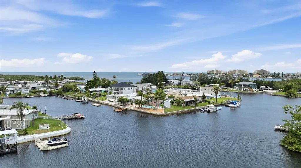13039 Port Court Hudson FL 34667