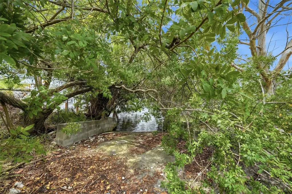 13039 Port Court Hudson FL 34667