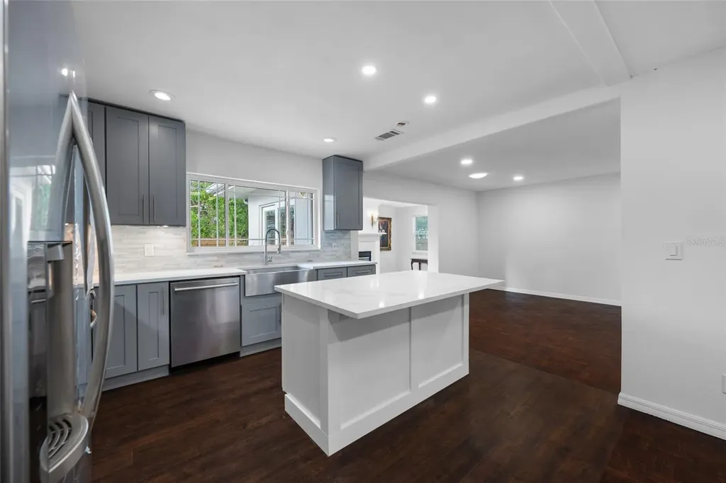 1764 Linwood Circle Clearwater FL 33755