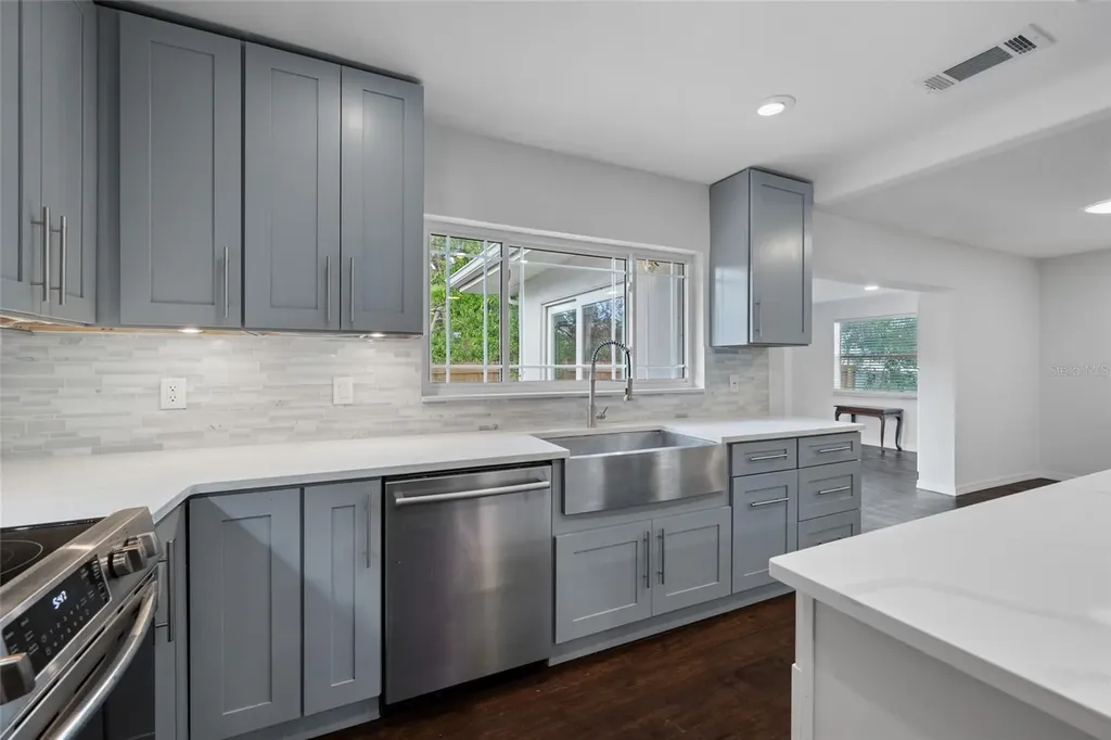1764 Linwood Circle Clearwater FL 33755