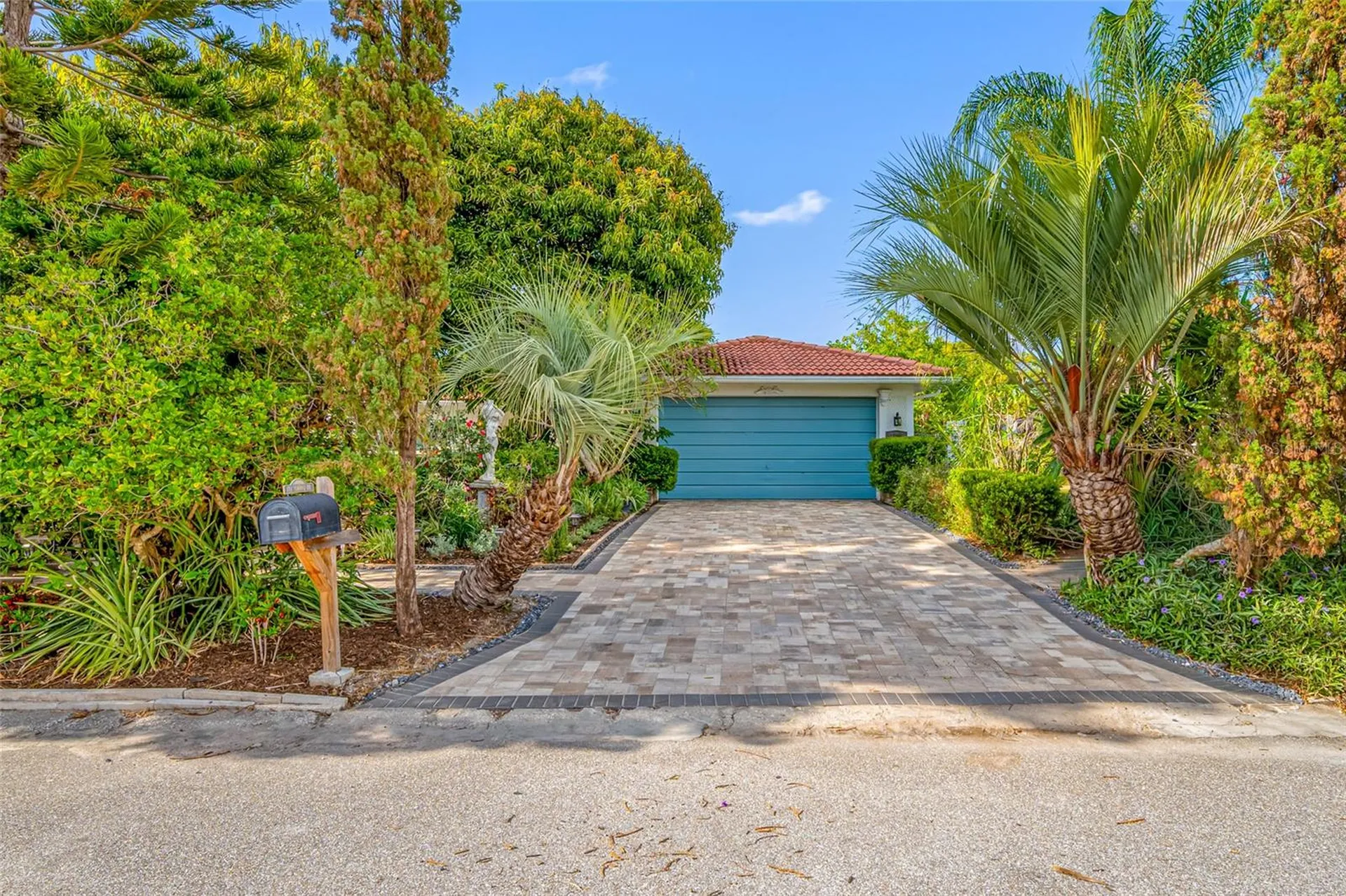 1764 Linwood Circle Clearwater FL 33755