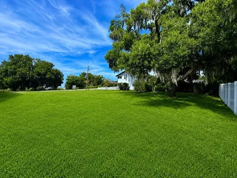 Lake Avenue Clermont FL 34711