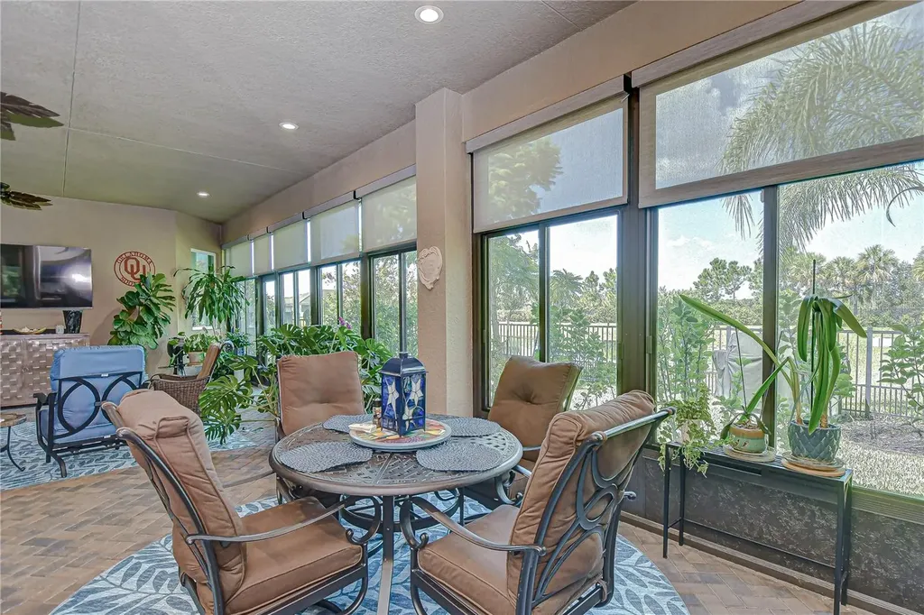 15303 Valencia Del Sol Street Wimauma FL 33598