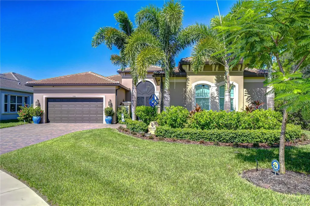 15303 Valencia Del Sol Street Wimauma FL 33598