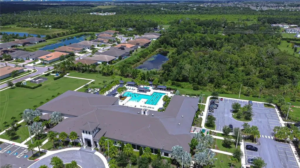 15303 Valencia Del Sol Street Wimauma FL 33598