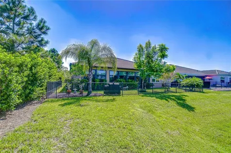15303 Valencia Del Sol Street Wimauma FL 33598