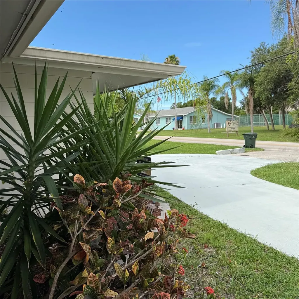 695 Alligator Drive Venice FL 34293
