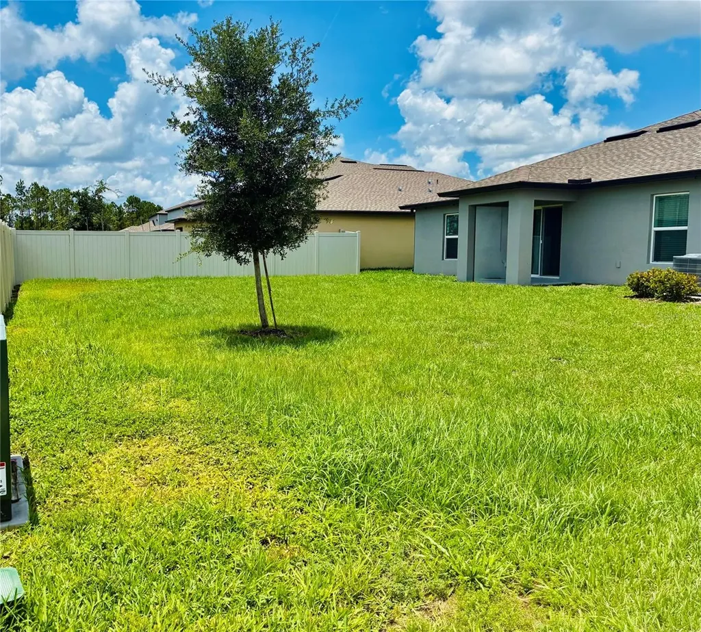 2141 Lanier Road Zephyrhills FL 33541