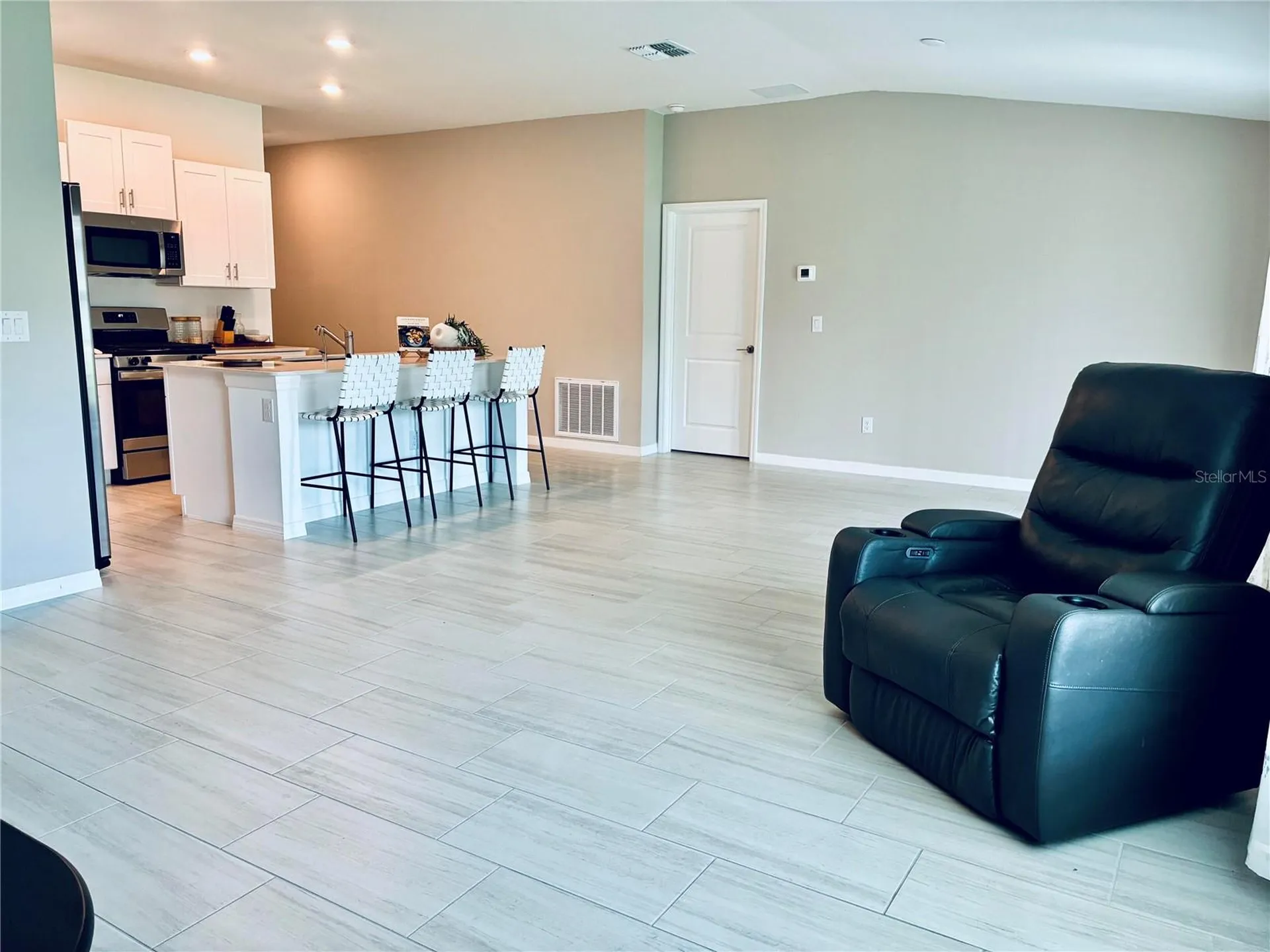 2141 Lanier Road Zephyrhills FL 33541