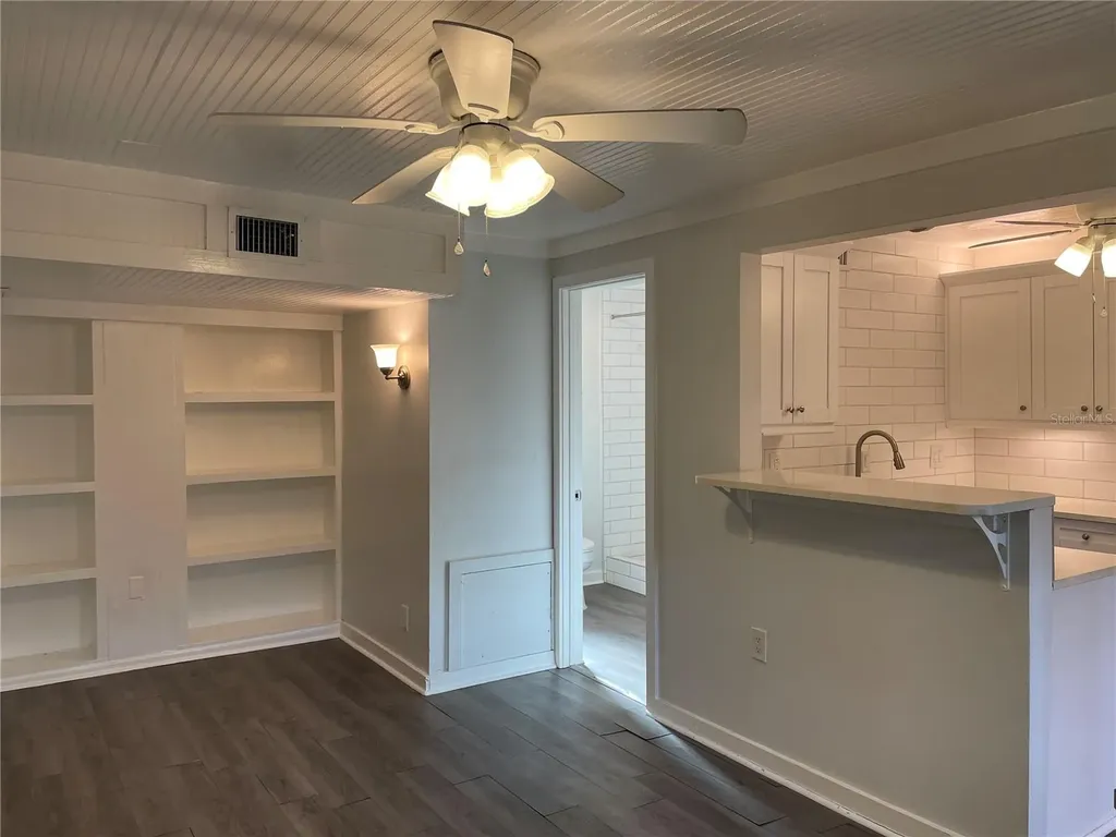 807 1/2 S Fremont Avenue Tampa FL 33606