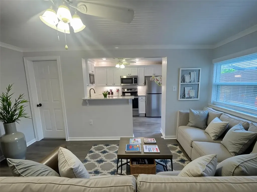 807 1/2 S Fremont Avenue Tampa FL 33606
