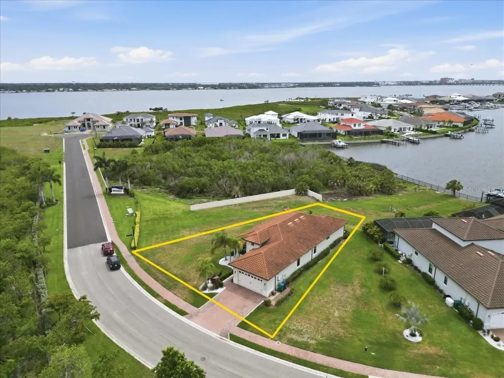 2317 5th Street E Palmetto FL 34221