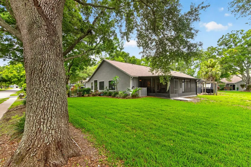 2728 Bentley Drive Palm Harbor FL 34684