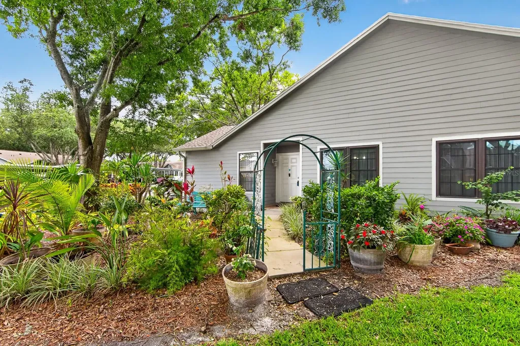 2728 Bentley Drive Palm Harbor FL 34684