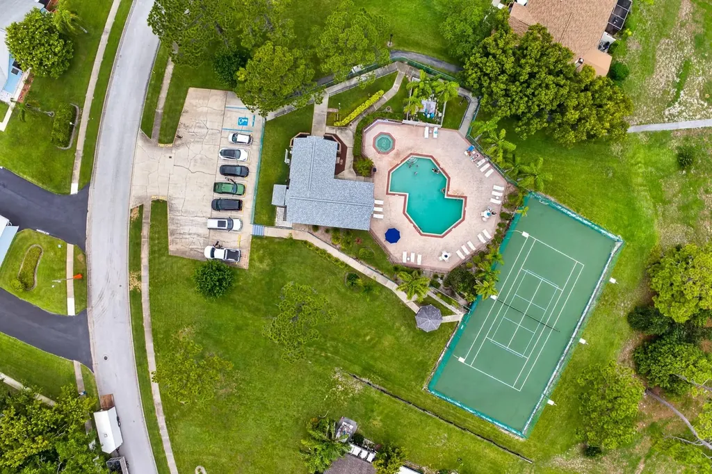 2728 Bentley Drive Palm Harbor FL 34684