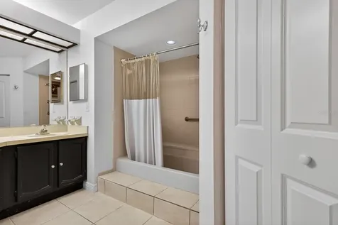 2728 Bentley Drive Palm Harbor FL 34684