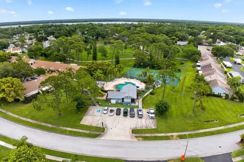2728 Bentley Drive Palm Harbor FL 34684