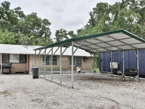 3016 N Maryland Avenue Plant City FL 33563