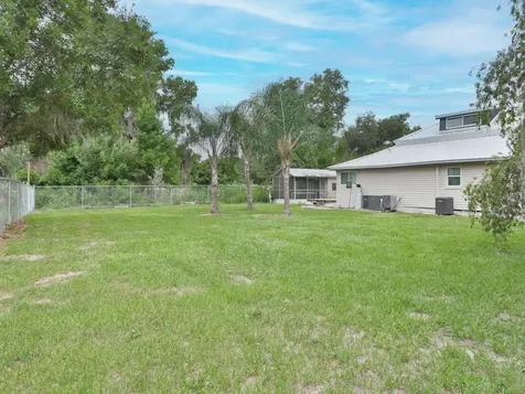 3016 N Maryland Avenue Plant City FL 33563