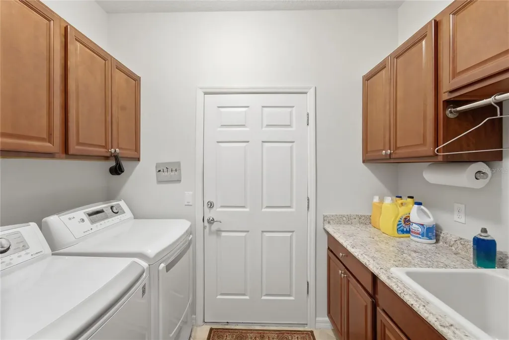212 Granada Lane Davenport FL 33837