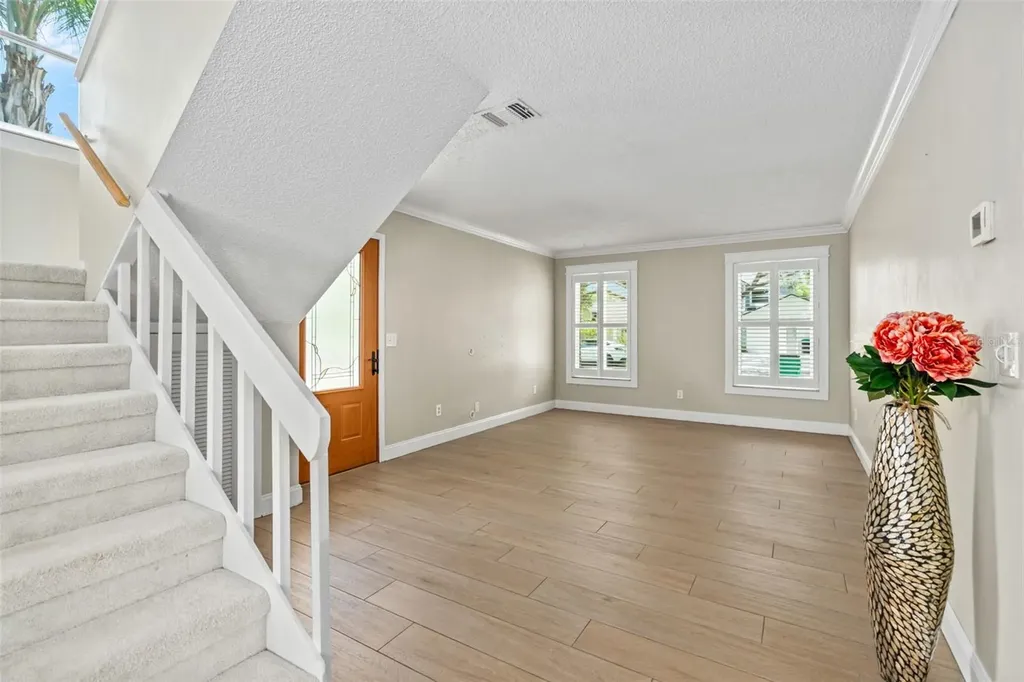 145 Becky Thatcher Court Orlando FL 32828