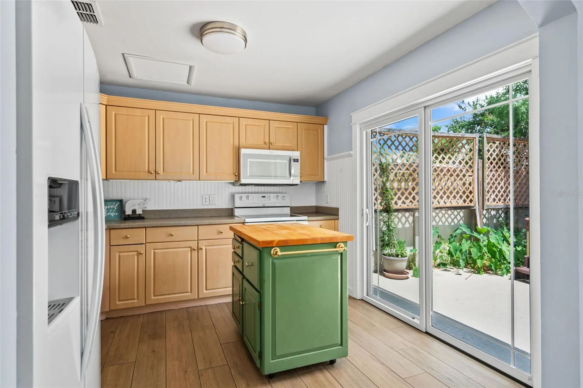 145 Becky Thatcher Court Orlando FL 32828