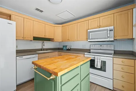 145 Becky Thatcher Court Orlando FL 32828