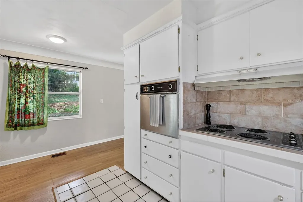 1811 Hilltop Drive Mount Dora FL 32757