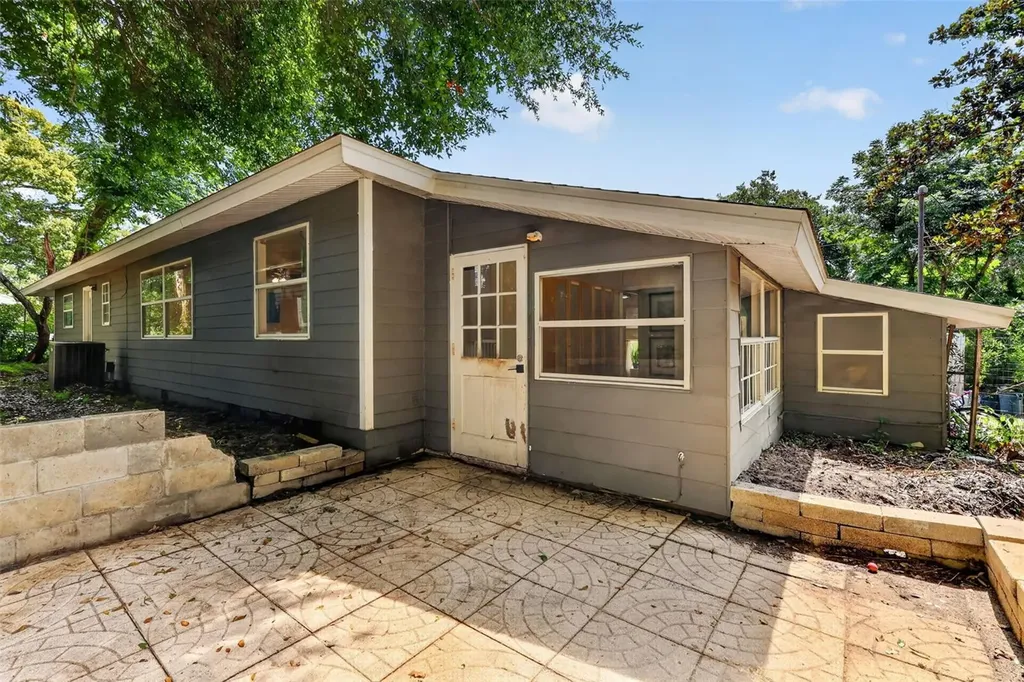 1811 Hilltop Drive Mount Dora FL 32757