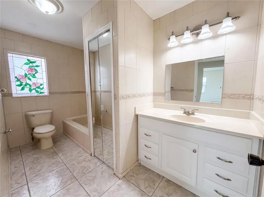 1838 N Pebble Beach Boulevard Sun City Center FL 33573