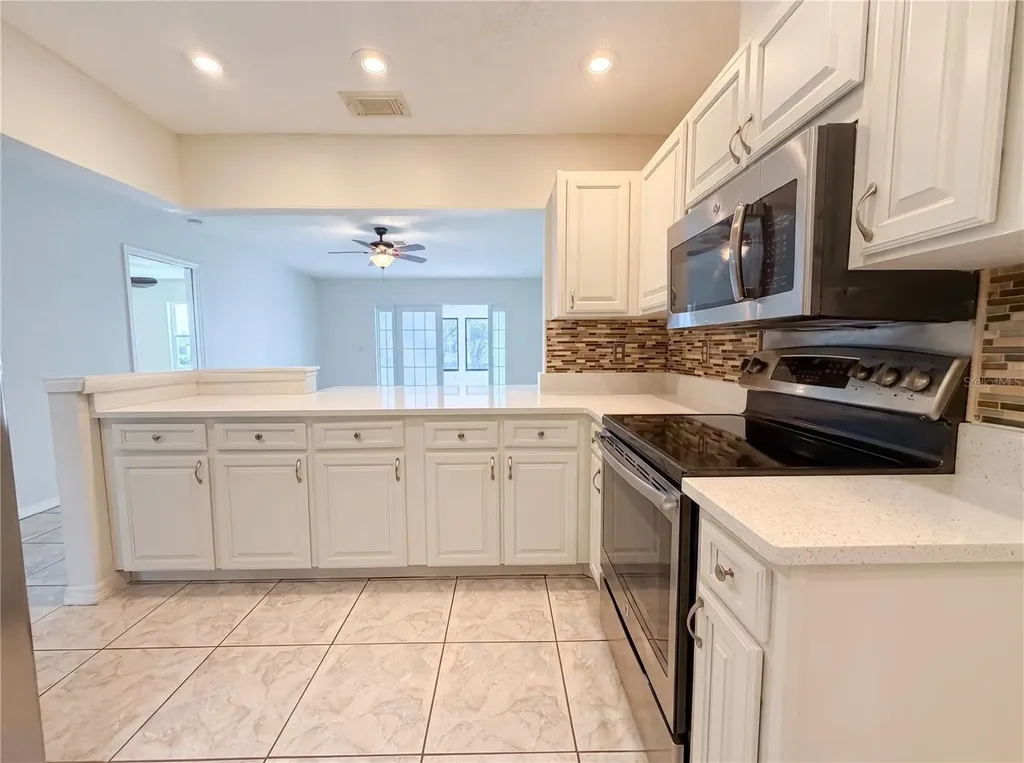 1838 N Pebble Beach Boulevard Sun City Center FL 33573