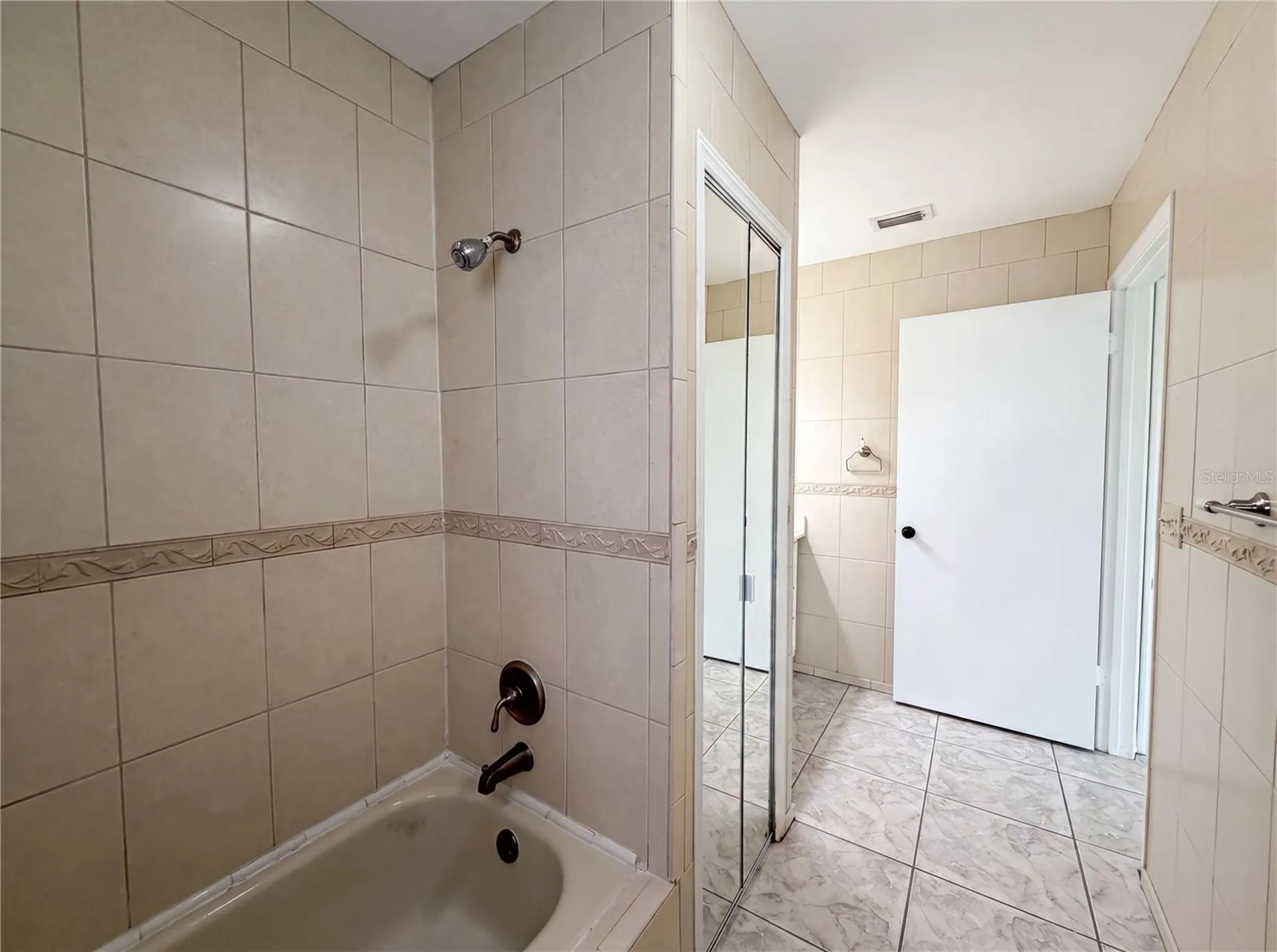 1838 N Pebble Beach Boulevard Sun City Center FL 33573