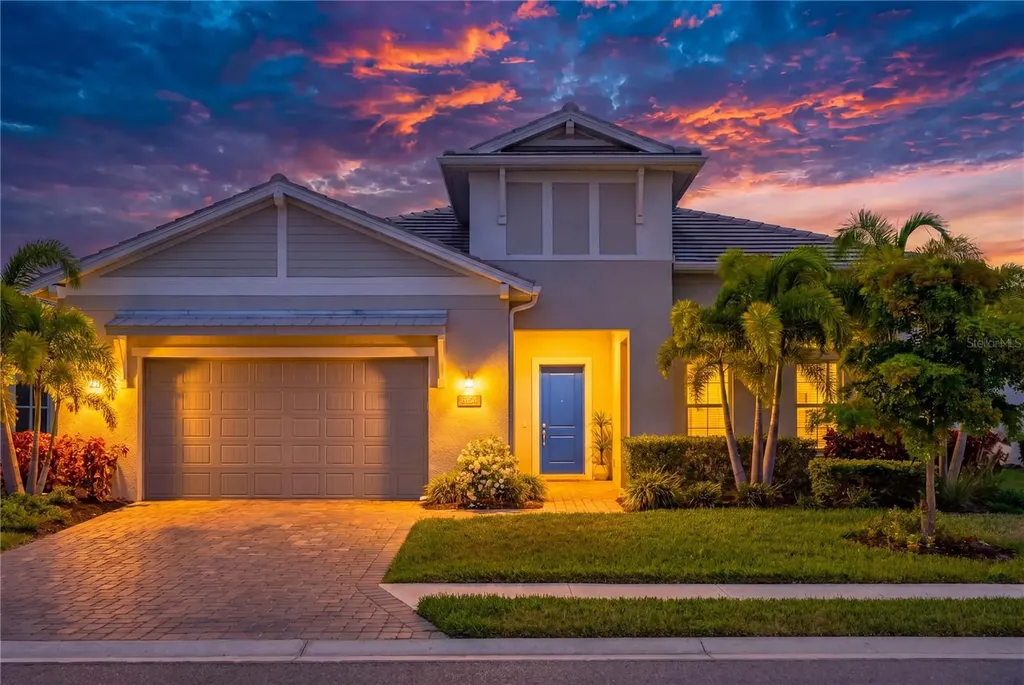 8154 Redonda Loop Lakewood Ranch FL 34202