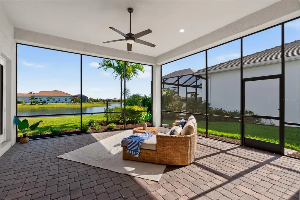 8154 Redonda Loop Lakewood Ranch FL 34202