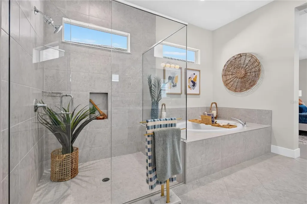 8154 Redonda Loop Lakewood Ranch FL 34202