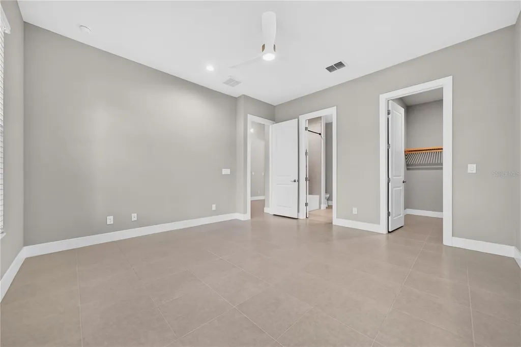 8154 Redonda Loop Lakewood Ranch FL 34202