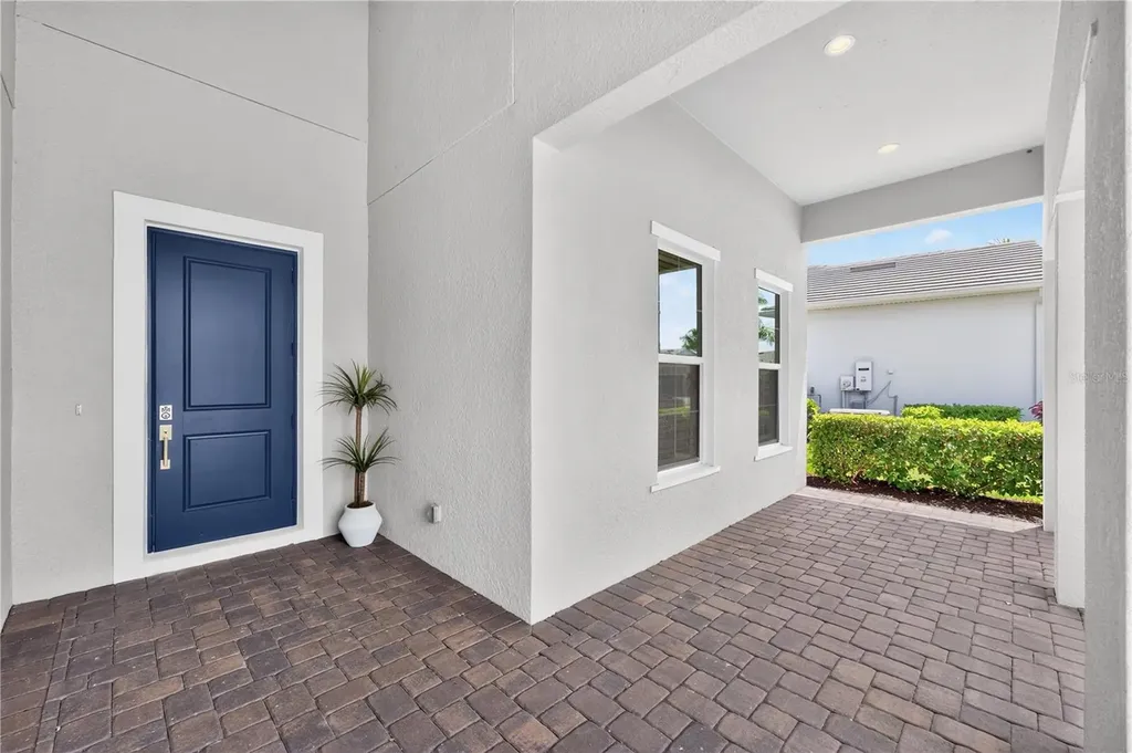 8154 Redonda Loop Lakewood Ranch FL 34202