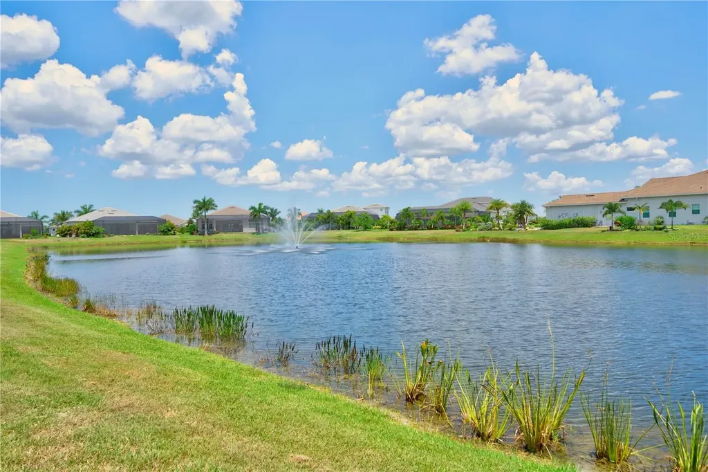8154 Redonda Loop Lakewood Ranch FL 34202