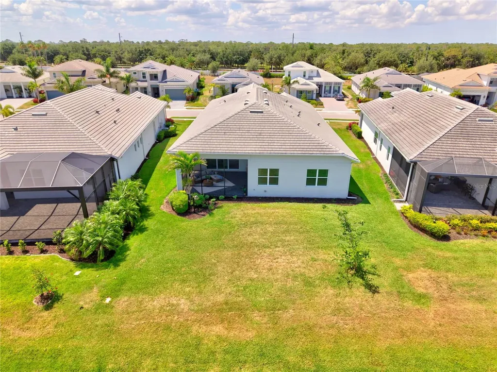 8154 Redonda Loop Lakewood Ranch FL 34202